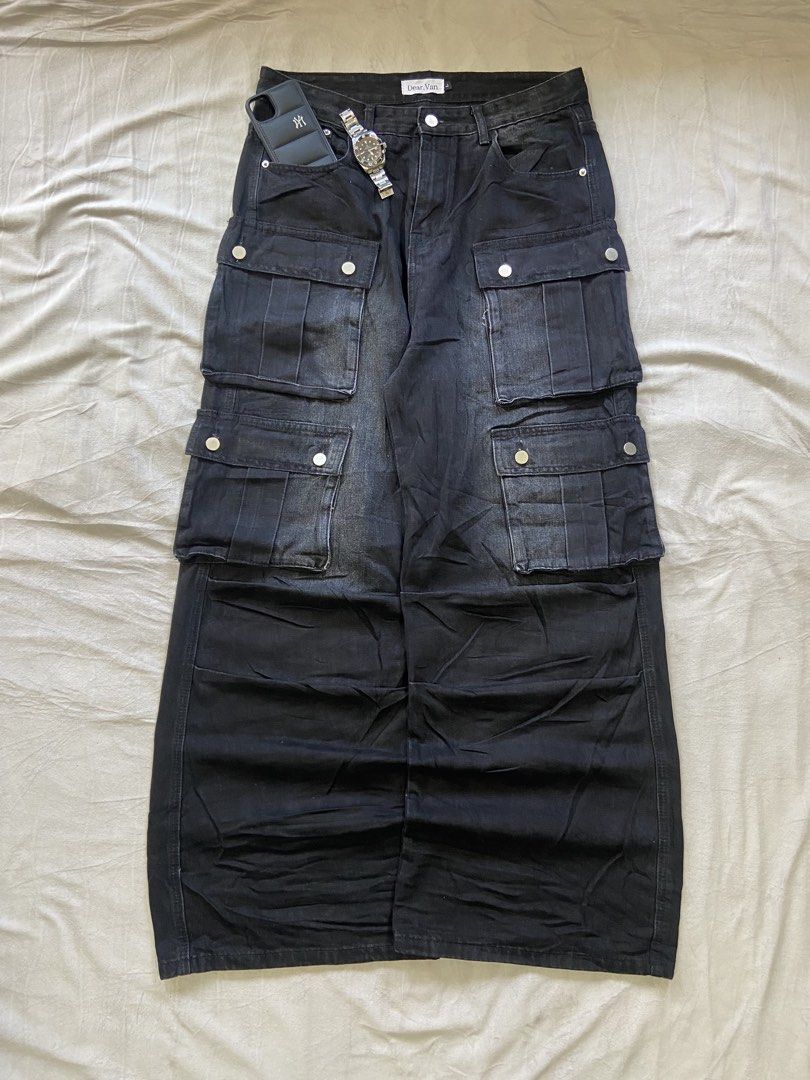 8POCKET BLACK WASHED CARGO PANTS (Category: Jeans) located in Bacolod City. Submitted by clerkhexx (Listing ID 1464541117, Image 1). Description: ACID BLACK CARGO BAGGY PANTS Brand: Dear. Van Measurements: Waist: 32-33 Lenght: 45 Thigh: 14.5 Leg Hole: 13 Mine: 800 Condition of this item 10 - color rate 10- no issue Check every photos for conditions of the item Please note that some comments may not be visible, so we recommend sending us to DM to 