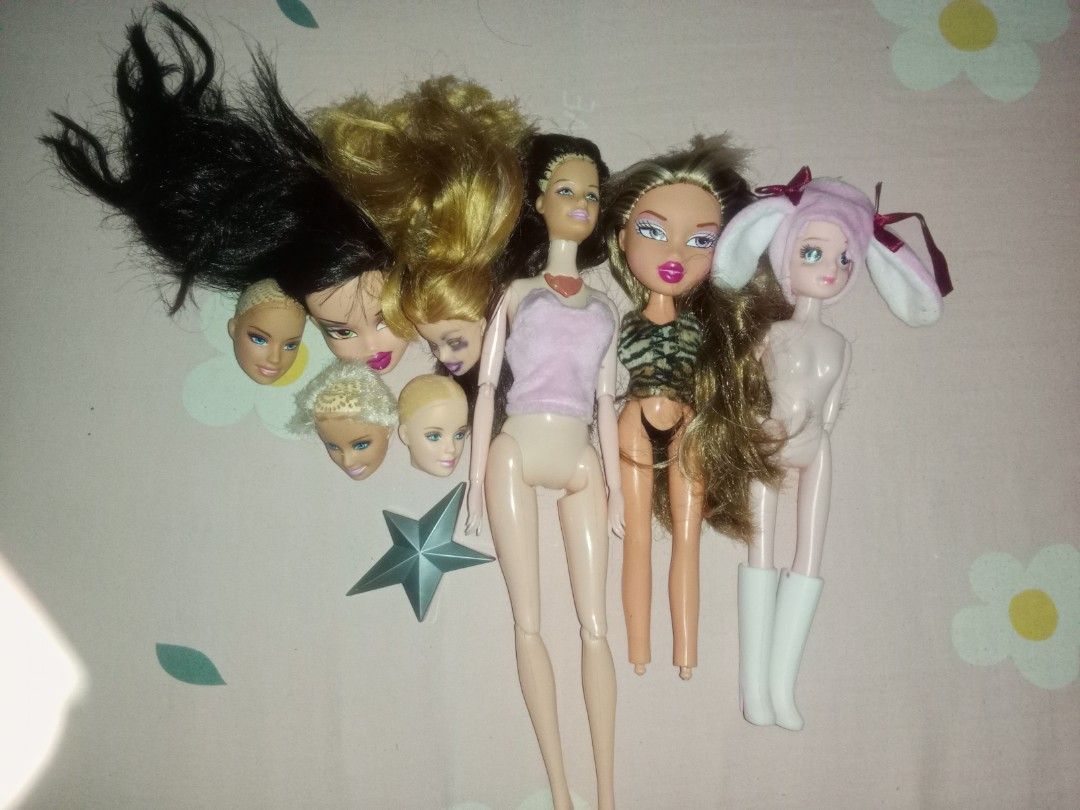 ୨୧ ¡!FLAWED!¡ Barbie & Bratz bundle! (Category: Designer & Blind Box Toys) located in Caoayan. Submitted by miss.sophisticated (Listing ID 1464459522, Image 1). Description: wysiwyg -- these are the only remaining dolls I have (that I know of. but if I do find one I will include it as a freebie.) ; I no longer collect dolls na + I'll use the money to buy myself a new phone for an upgrade. 8 BUNDLES OF GIRLIES [good for; repainting, rerooting, and