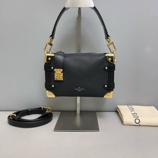 (Category: ) located in . Submitted by millenlavish_outlet (Listing ID 1464405133, Image 1). Description: .