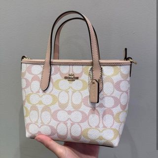 （分類：）位於 。 由 chiikawa1005 提交（商品編號 1464485707，圖片 1）。簡介： 。
