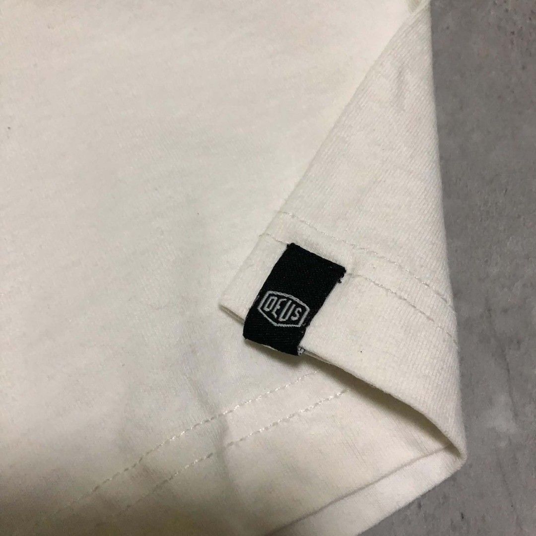 🔱 DEUS 🔱 (Category: Activewear) located in Cebu City. Submitted by cj_thrift (Listing ID 1464390597, Image 3). Description: 🔱 DEUS 🔱 -Size: M -Length: 28 -Width: 20.5 -Color rate: 10/10 -Excellent condition PRICE: 🔖 680 Only! ♻️UNLI VIDEOCALL WITH ITEM/ UNLI VOUCH IF LEGIT SELLER♻️ ✈️CAN SHIPPED NATIONWIDE 🚚JNT OR LBC COURIER 📍MINGLANILLA, CEBU ‼️SOBRANG SOLID PA NETO MGA BOSS‼️.