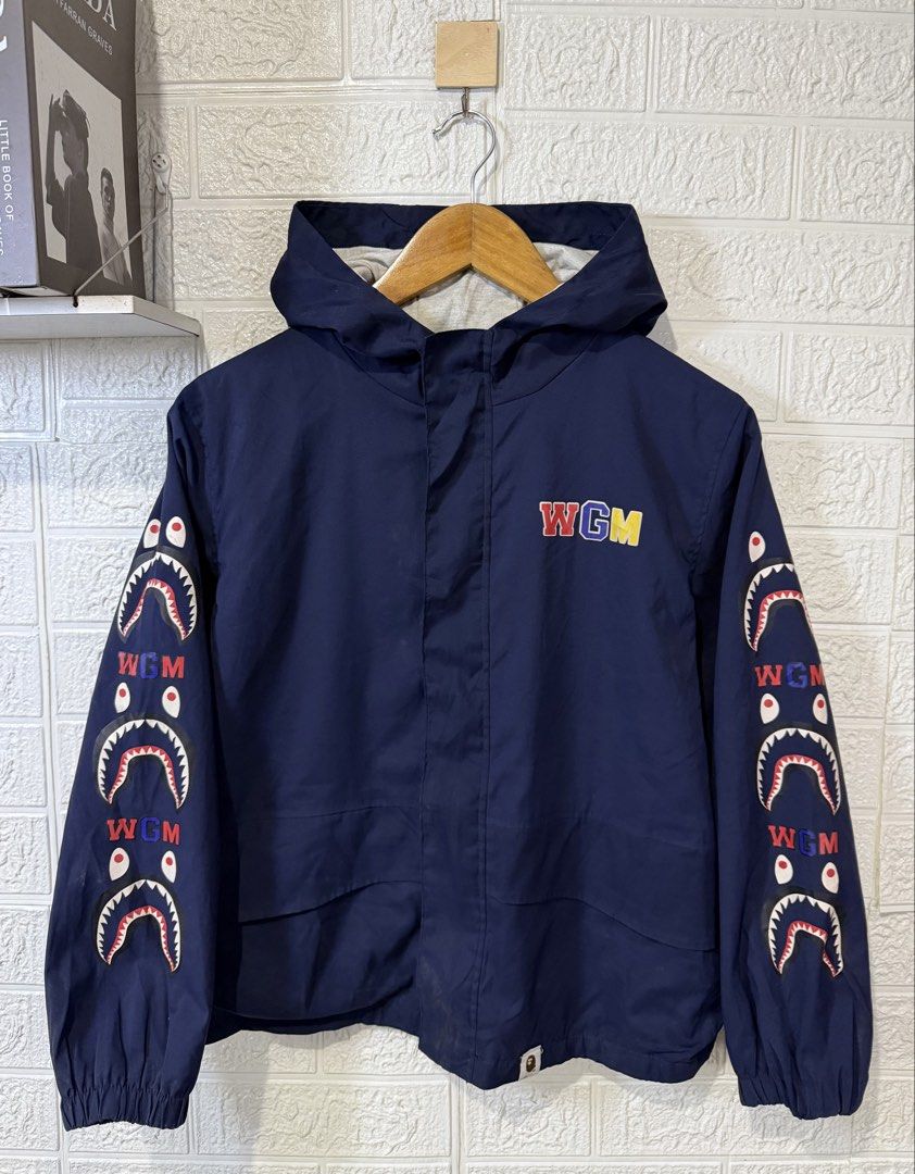 A BATHING APE WGM APE SHARK JACKET (Category: Coats, Jackets and Outerwear) located in Baguio. Submitted by kds_stuffs (Listing ID 1464504690, Image 2). Description: Mine: 500 📍A BATH1NG AP3 WGM ape shark jacket 😍 160 on tag Size: Small Dimension: 23L x 20W Color rate: 9/10 Issue: ❌ Excellent condition Need wash Gandara neto 💗.
