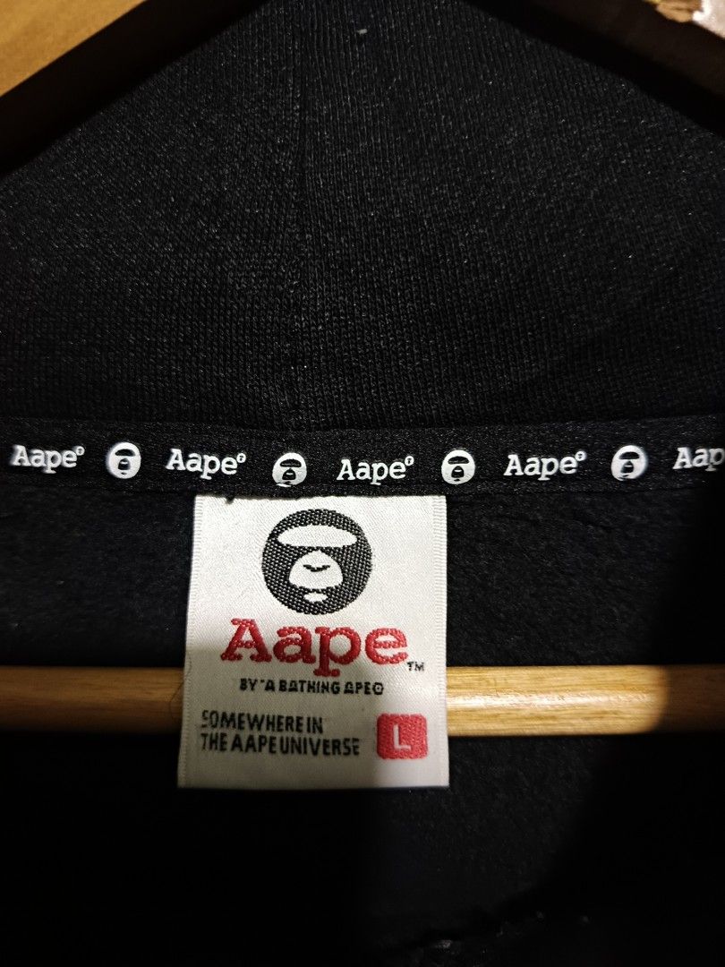 AAPE HOODIE JACKET (Category: Hoodies) located in Manila. Submitted by mixthrift042023 (Listing ID 1464493797, Image 3). Description: 📌 AAPE HOODIE ▪️SIZE - LARGE ▪️DIMES - 22X27 ▪️CONDITION - EXCELLENT/ AS NEW ▪️COLOR RATE - 9.8/10 ▪️ISSUE/FLAWS❌ ▪️ COMPLETE TAGS DIRECT MESSAGE PAG MAY GUSTO KAYO MGA BRO🔥💪 ❗️Note: Bawal mag mine ang walang time mag bayad. 𝗟𝗘𝗧'𝗦 𝗥𝗘𝗦𝗣𝗘𝗖𝗧 𝗘𝗔𝗖𝗛 𝗢𝗧𝗛𝗘𝗥'𝗦 𝗧𝗜𝗠𝗘 𝗔𝗡𝗗 𝗘𝗙𝗙𝗢𝗥𝗧𝗦 𝗣𝗢🙌🏻 