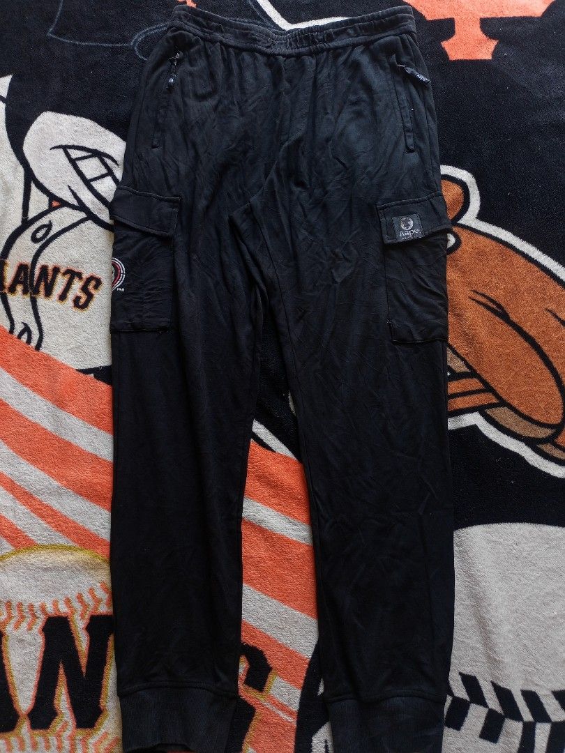 Aape Jogger Pants (Category: Joggers) located in Castilla. Submitted by stignapamorma (Listing ID 1464460276, Image 1). Description: Branded Thrifted Jogger Pants Size - 28-31x37 Condition - Excellent Color Rate - 9/10 Issue - None Price - 500+SF.