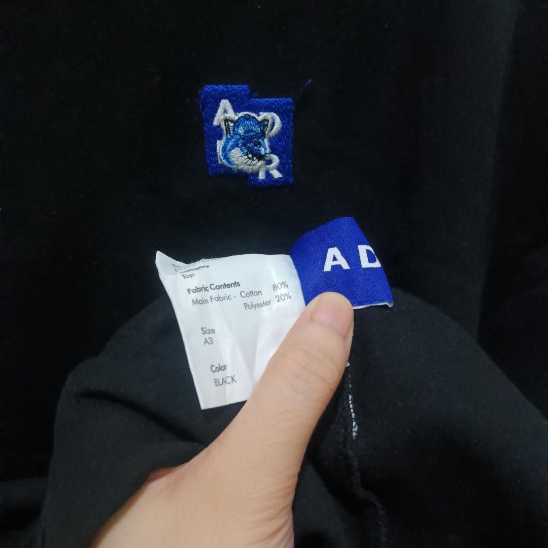 ADER ERROR x MAISON KITSUNE Collab Shirt (Category: Shirts) located in Caloocan City. Submitted by jaychingsss (Listing ID 1464544873, Image 2). Description: Ader Error x Maison Kitsune Shirt - 250 21x30 Complete Tags Color Rate: 9.5/10 Heavy Cotton NEED WASH .