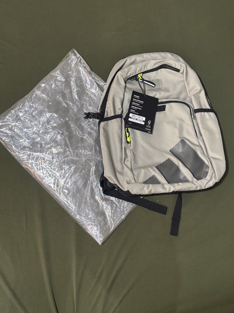 Adidas Backpack (Category: Backpacks) located in Quezon City. Submitted by got12345 (Listing ID 1464425637, Image 1). Description: Adidas backpack Complete with tags and plastic 28L Bnew.