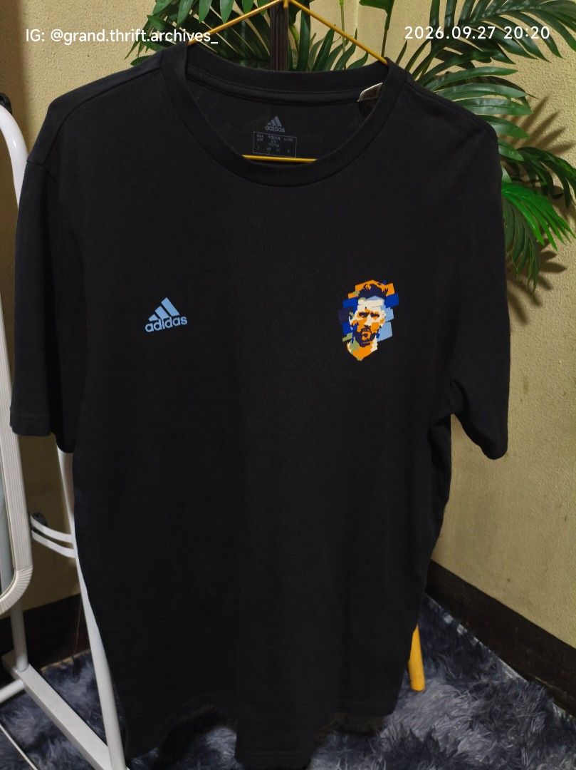 Adidas MESSI graphic tee (Category: Tshirts & Polo Shirts ) located in Caloocan City. Submitted by gta_sanandres (Listing ID 1462105850, Image 2). Description: Adidas MESSI graphic tee Size: Large (on tag) Dimes: W:20"x L:27" Color rate: 9.5/10 No issue.