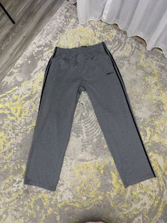 (Category: ) located in . Submitted by wearbundle (Listing ID 1464508221, Image 1). Description: .