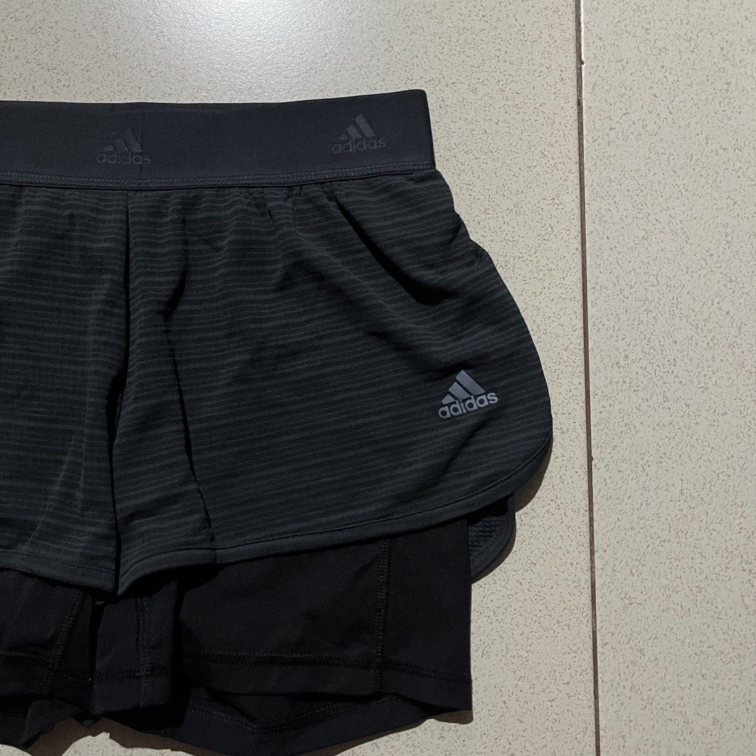Adidas Runningshorts (wmns) (Category: Activewear) located in Manila. Submitted by a_iee (Listing ID 1464551086, Image 3). Description: Preloved Waist: 24-34 (adjustable) Length: 13 Likenew / No issue Authentic ✨ Loc:Pasig city Dm for kore info📩.