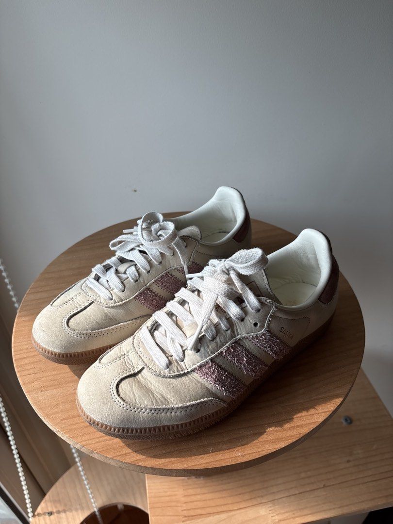 Adidas Samba Wmns (Category: Sneakers) located in Rizal. Submitted by everyday_grails (Listing ID 1464420327, Image 3). Description: - Cream and pink Adidas Samba OG - lightly used only - bought in sydney, australia - size 6 wmns dm for more info.
