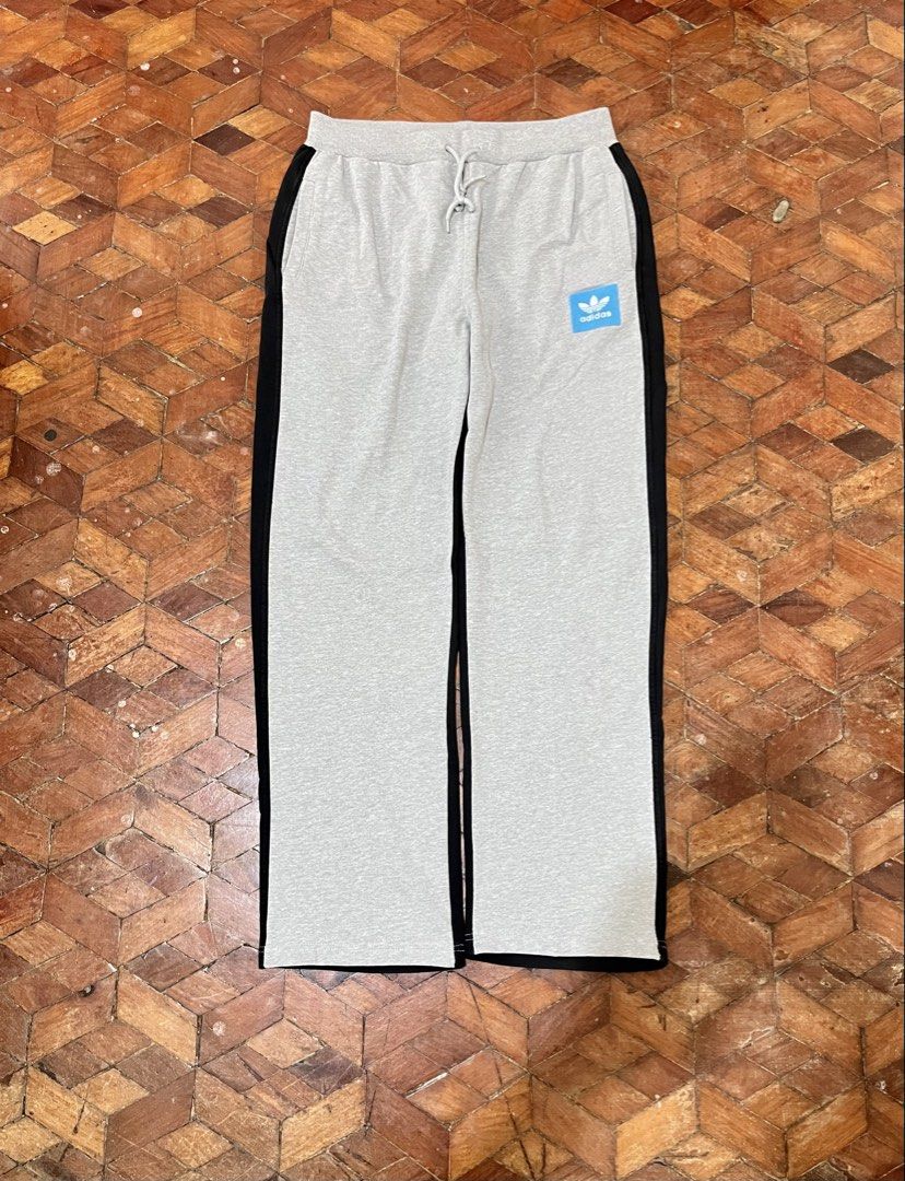 Adidas Sweat Pants (Category: Jeans) located in Manila. Submitted by oloip.thrift (Listing ID 1464396817, Image 1). Description: Dimes: 31/42 (adjustable waist) Color rate: 10/10 Excellent condition No issue .