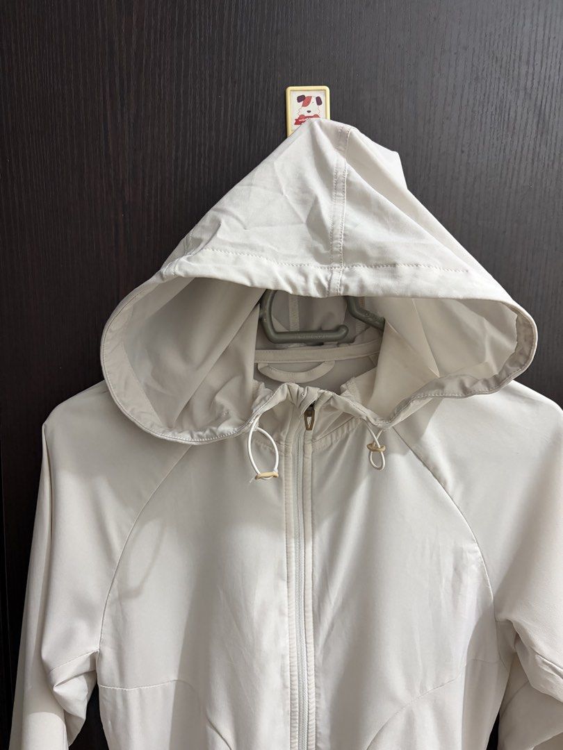 Adidas Windbreaker Jacket (Category: Coats, Jackets and Outerwear) located in Manila. Submitted by kloseta_manila (Listing ID 1464512940, Image 2). Description: Size: Small lightweight, full-zip athletic jacket / windbreaker designed with curved princess seams, a tailored fit, a full hood, and toggle adjusters at the neck.