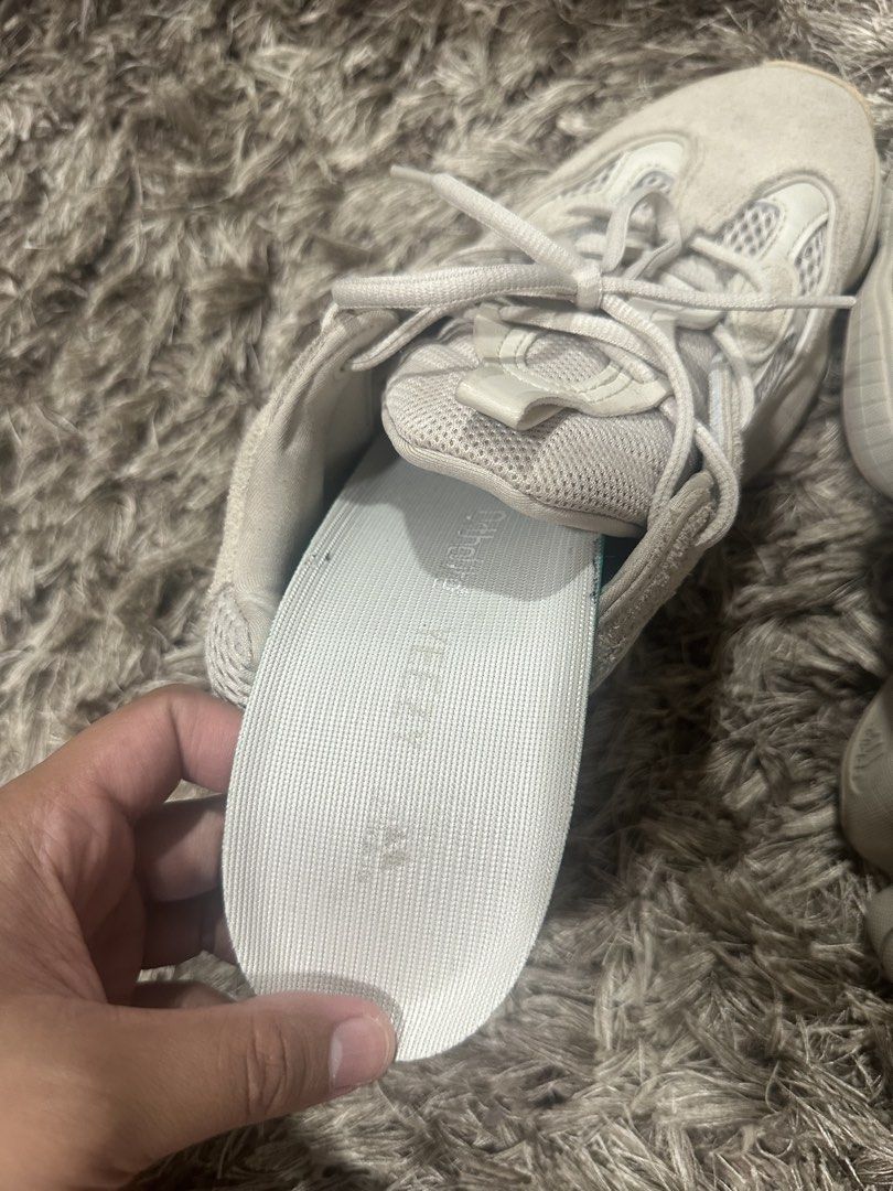 Adidas Yeezy 500 Bone White (Category: Sneakers) located in Manila. Submitted by andrew2920 (Listing ID 1464401588, Image 3). Description: Adidas yeezy 500 salt Us 9 2,300 Reason : Di na nagagamit.