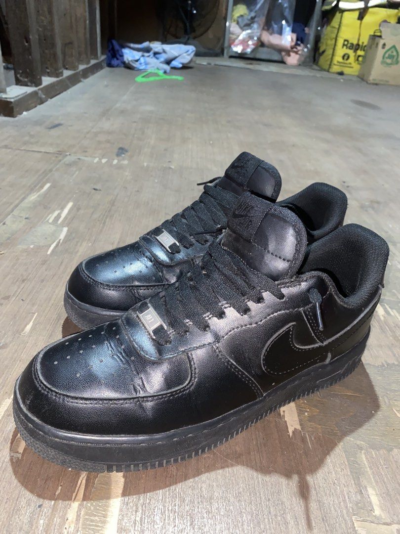 Af1 Triple Black Oem (Category: Sneakers) located in Manila. Submitted by nathaniel_jhay (Listing ID 1464393519, Image 3). Description: dalawang beses lang nasuot af1 na oem lang po.