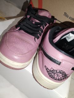(Category: ) located in . Submitted by ahawardrobe (Listing ID 1464507388, Image 1). Description: .