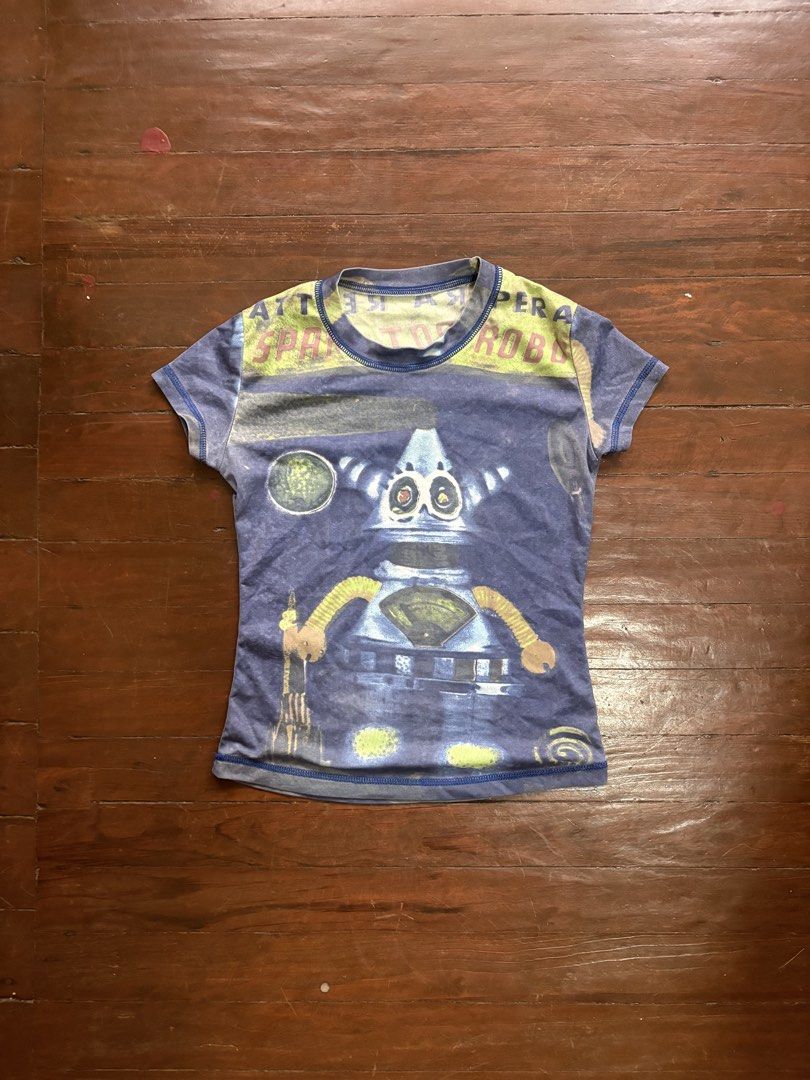All-over-print Graphic Top (Category: Shirts) located in Manila. Submitted by da.rrel.real (Listing ID 1464441861, Image 1). Description: ⋆˚꩜｡ details ⋆˚꩜｡ best fits : xs-small issues : none color rate : 9/10 .✦ ݁˖ rules .✦ ݁˖ * no return / refund / exchange * you ask for more photos if you're SURE BUYER * shipping fee is shouldered by buyers unless stated otherwise (loc: Baguio City) love, darrel 𝜗𝜚⋆₊˚ .