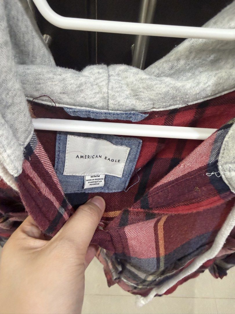 America Eagle Hoodie (Category: Coats, Jackets and Outerwear) located in Mandaluyong City. Submitted by mry.mry (Listing ID 1464565248, Image 2). Description: .