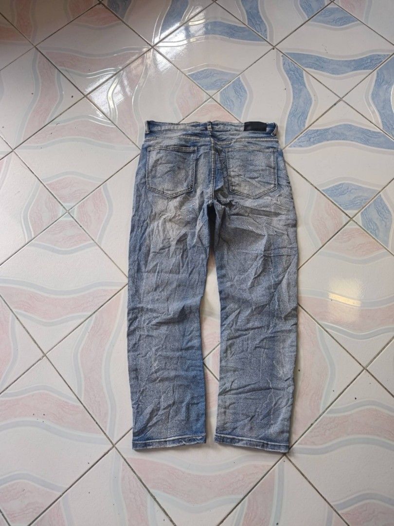 AMIRI jeans (Category: Jeans) located in Manila. Submitted by cookthrift (Listing ID 1464366478, Image 3). Description: size 34 length 39 excellent no issue.