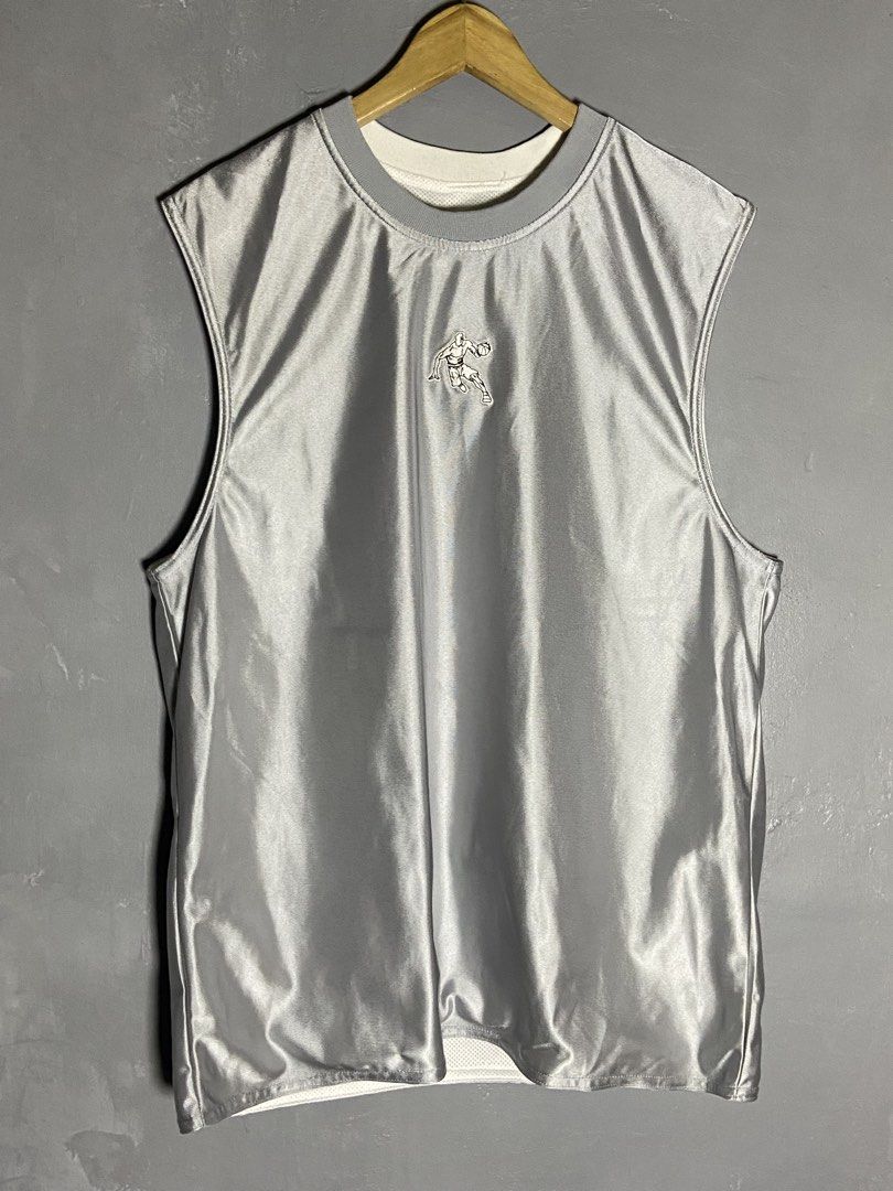 AND 1 reversible jersey (Category: Activewear) located in Cabuyao City. Submitted by chukz_x (Listing ID 1464536519, Image 1). Description: AND 1 reversible jersey Size : Large Dimes : 22W 29L Condition : Excellent Issue : none Price : 950 📍READY TO WEAR 📍Cabuyao Laguna.