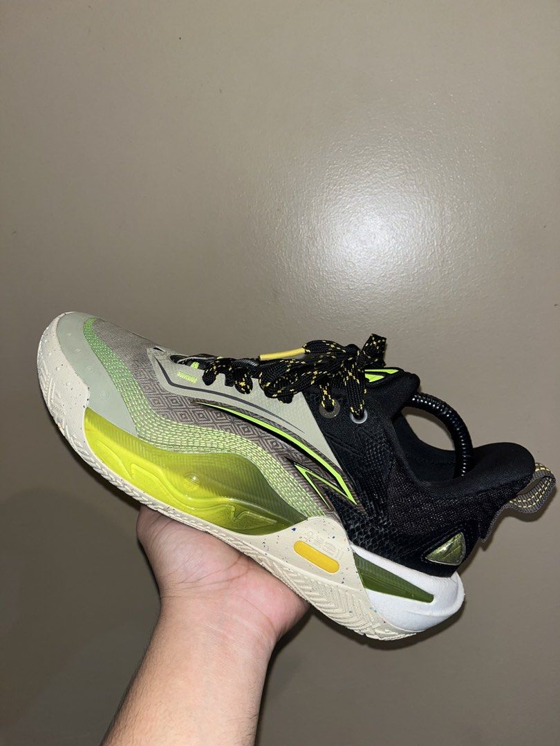 ANTA KAI 1 (Category: Sneakers) located in Butuan. Submitted by rnthrifter_finds (Listing ID 1464561221, Image 2). Description: AS NEW CONDITION.