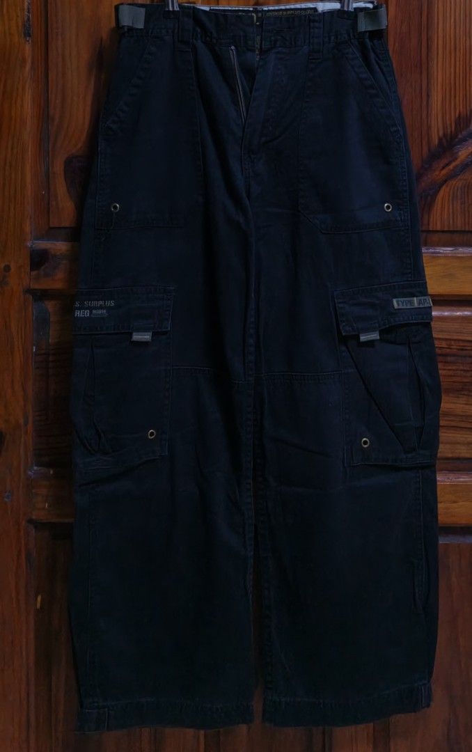 A.P. CO. Vintage Surplus Cargo Pants Type AP-1 (Category: Jeans) located in Baguio. Submitted by jbv.ph (Listing ID 1464363325, Image 2). Description: - Vintage A.P. CO. Cargo Pants - Model: AP-1 - Material: 100% Cotton - Origin: Made in South Africa - Size: 12 - Features: Multiple pockets with button and strap closures - Adjustable waist straps with buckle 24-26 length 35 *wala lang butones .