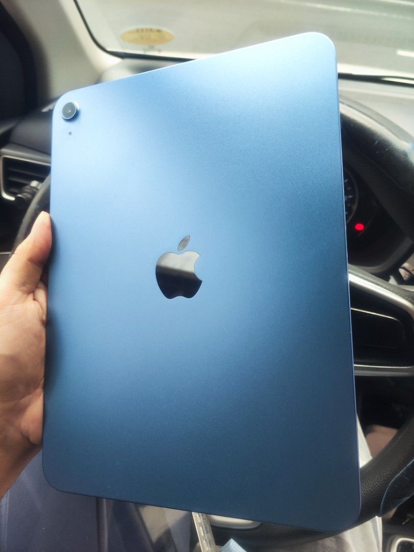Apple Ipad 11 A16 (Category: iPad) located in Quezon City. Submitted by kanzhaki22 (Listing ID 1464366762, Image 1). Description: 🔥 FOR SALE 🔥 iPad 11 (A16) BLUE ✨ Barely Used — Like New! 📅 Purchased June 2026 ⏳ Used fr only 3 months ✅ Smooth & perfectly working 📦 With original box 🎁 FREE INCLUSIONS: ✔️ Original USB-C cable — UNUSED ✔️ Original charger — UNUSED ✔️ Silicon rubber case ✔️ Blue hard case ✔️ Black stylus pen ✔️ Screen protector 