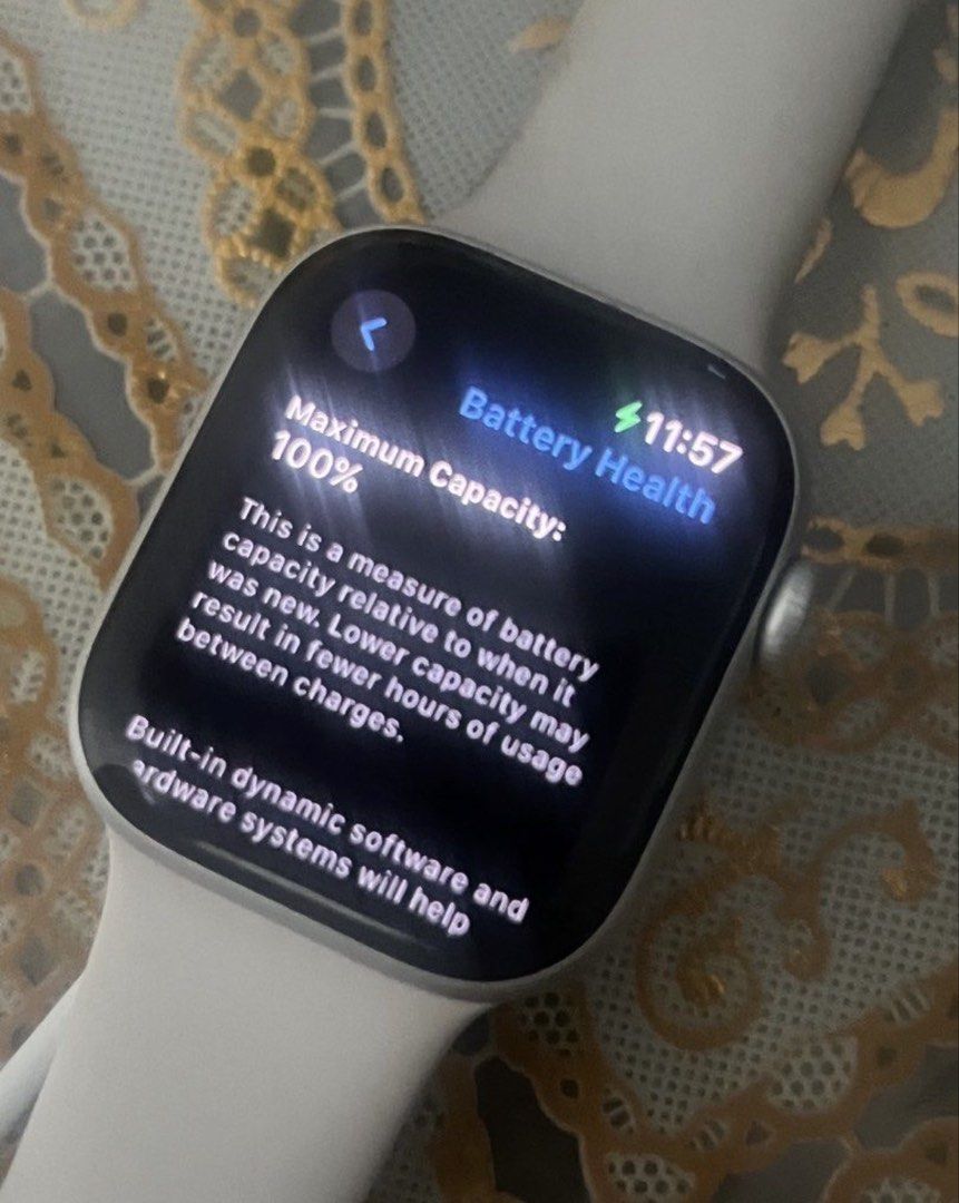Apple Watch Series 10 (Category: Women's Watches) located in Manila. Submitted by businesspform (Listing ID 1464469899, Image 3). Description: for sale! apple watch 42mm but 41mm nalang yung sa wrist strap since pinapalitan ko para maadjust and exact sa wrist ko. open for meet ups! & lalamove :) .