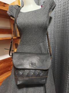 (Category: ) located in . Submitted by queenlyne_vintage_rare_finds (Listing ID 1464467127, Image 1). Description: .