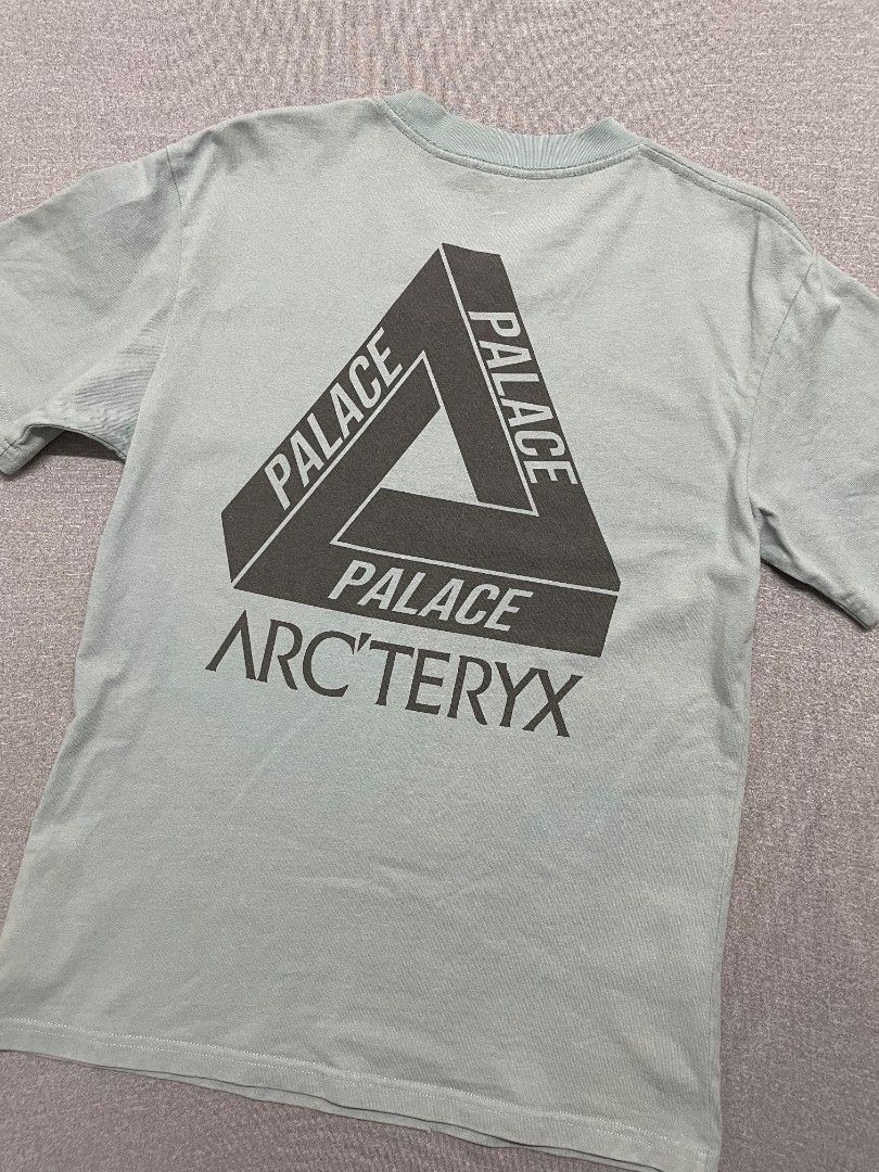 Arc'teryx - Palace Shirt (Category: Tshirts & Polo Shirts ) located in Manila. Submitted by _retrovate (Listing ID 1464464237, Image 2). Description: Small fits medium Very good Need wash.