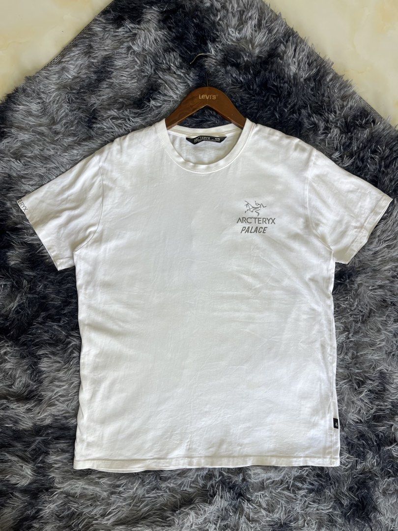 Arcteryx Palace Tshirt (Category: Tshirts & Polo Shirts ) located in Manila. Submitted by cjcuevas_05 (Listing ID 1464565644, Image 1). Description: 📍Tanza Cavite Dimes: 22x28 Issue: back print Gcash only can ship thru JnT/orange check out.