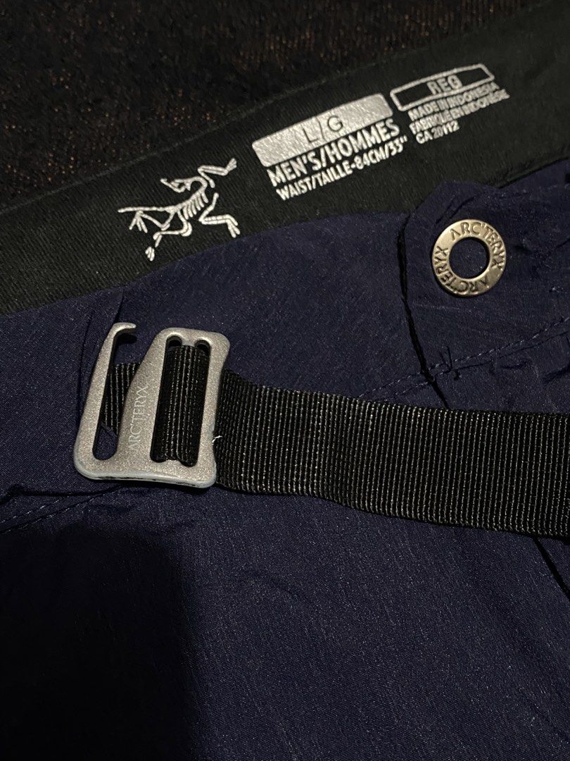 Arc'teryx Technical Belted Softshell / Outdoor Trousers (Navy Blue) (Category: Luxury Apparel) located in Candelaria. Submitted by bentablesetc (Listing ID 1464398421, Image 3). Description: Arc’teryx Technical Belted Softshell / Outdoor Trousers (Navy Blue) W34 L38 Hem 7.5 1000 + sf MOP: Gcash Courier: J&t Loc: Candelaria Quezon.