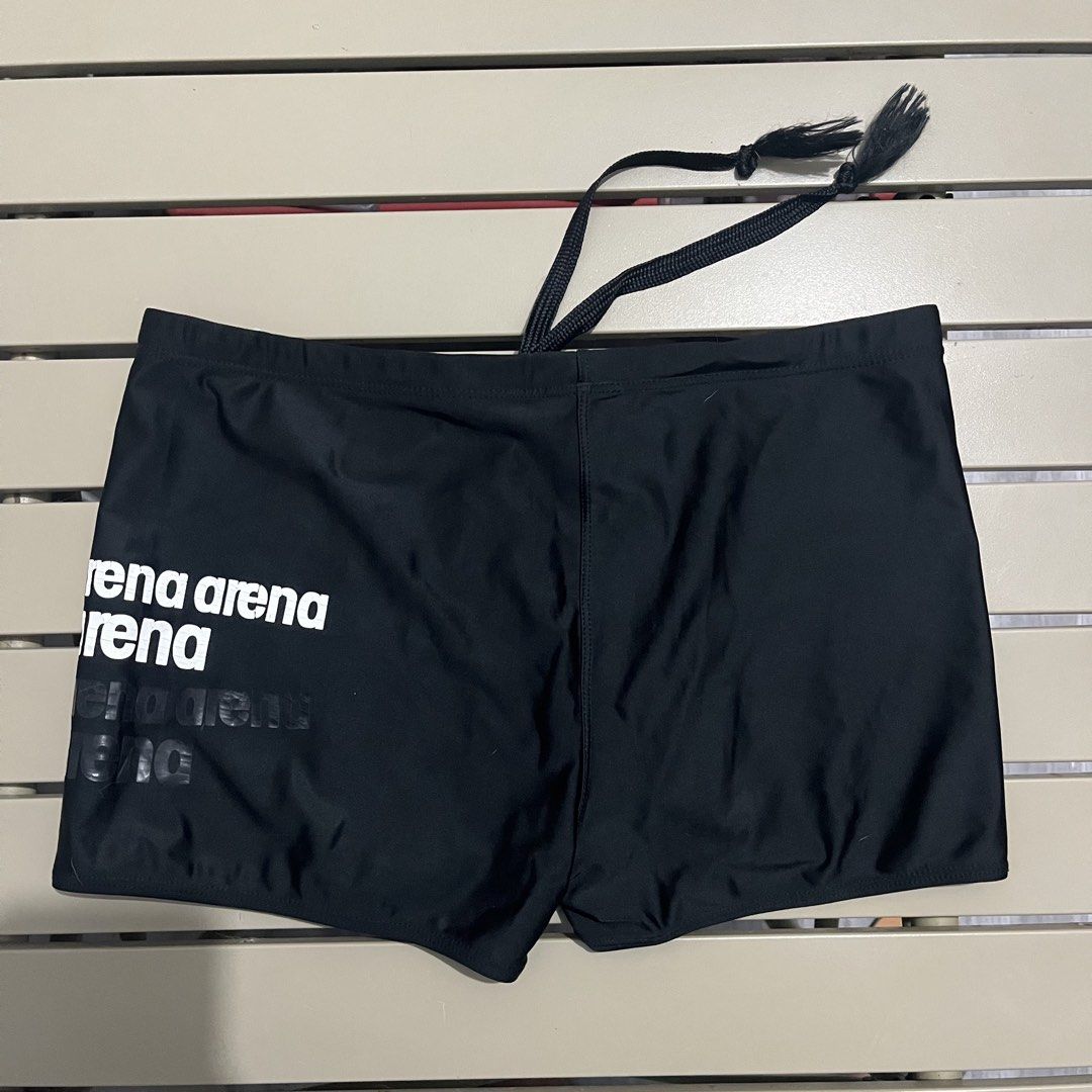 Arena Swim Trunks/Boxers (L) (Category: Swim Trunks & Board Shorts) located in Panabo. Submitted by munch.ph (Listing ID 1464468032, Image 2). Description: Good condition Flaw: Cracked Arena Logo Fits 36inch waist size .