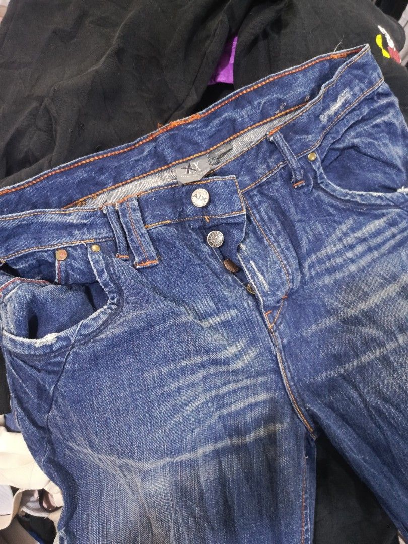 ARMANI DENIM PANTS (Category: Joggers) located in City of Isabela. Submitted by warmbird.d06e6f (Listing ID 1464390105, Image 2). Description: 34x41 .