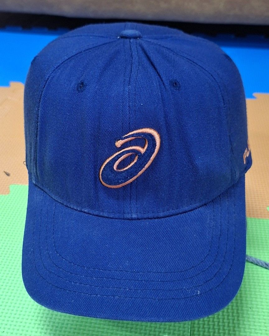 Asics Flexfit Baseball Cap Blue One Size (Category: Caps & Hats) located in Manila. Submitted by declutrredgoods (Listing ID 1464390057, Image 1). Description: - Blue Asics baseball cap - Flexfit technology for a comfortable, one-size-fits-most design - Features embroidered Asics logo on both front and back - Ideal for sports activities or everyday casual wear.