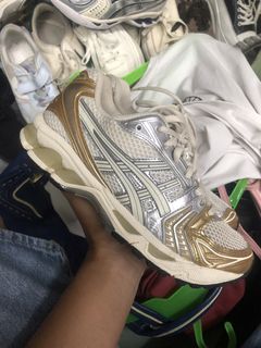 (Category: ) located in . Submitted by thriftkicks3 (Listing ID 1464462235, Image 1). Description: .