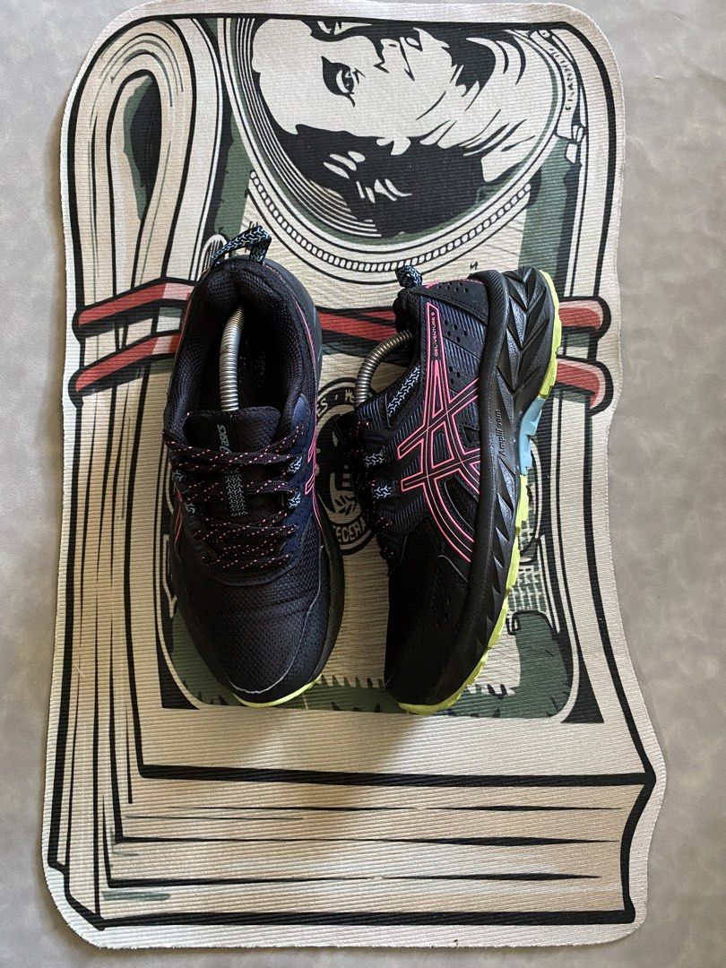 ASICS Gel-Venture 9 (Category: Sneakers) located in San Carlos. Submitted by ddri.pshop (Listing ID 1464465617, Image 1). Description: size US 6 W / 37 euro / 23cm excellent condi .