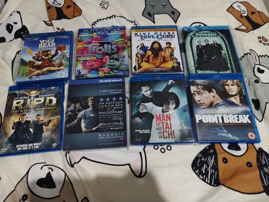 Assorted Bluray (Category: CDs & DVDs) located in Makati City. Submitted by spicefan05 (Listing ID 1464548076, Image 3). Description: 300 each.