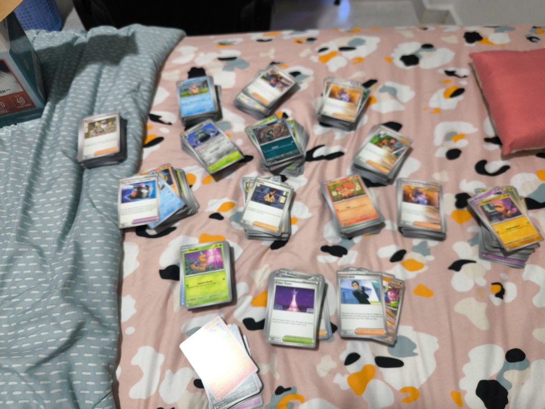 Assorted characters (Category: Raw Cards) located in Singapore. Submitted by lerk.liao (Listing ID 1464401034, Image 3). Description: Selling Pokémon TCG janks, English version, total 1500+ cards Welcome to offer, negotiable, thanks.