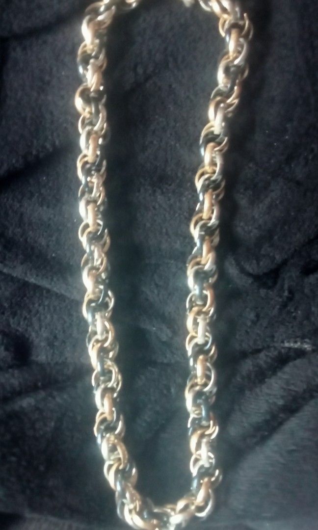 Assorted necklace (Category: Everything Else Others) located in Paranaque City. Submitted by dimaguilaa94969 (Listing ID 1464521013, Image 1). Description: pm if int 1500 per pc 09260966619.