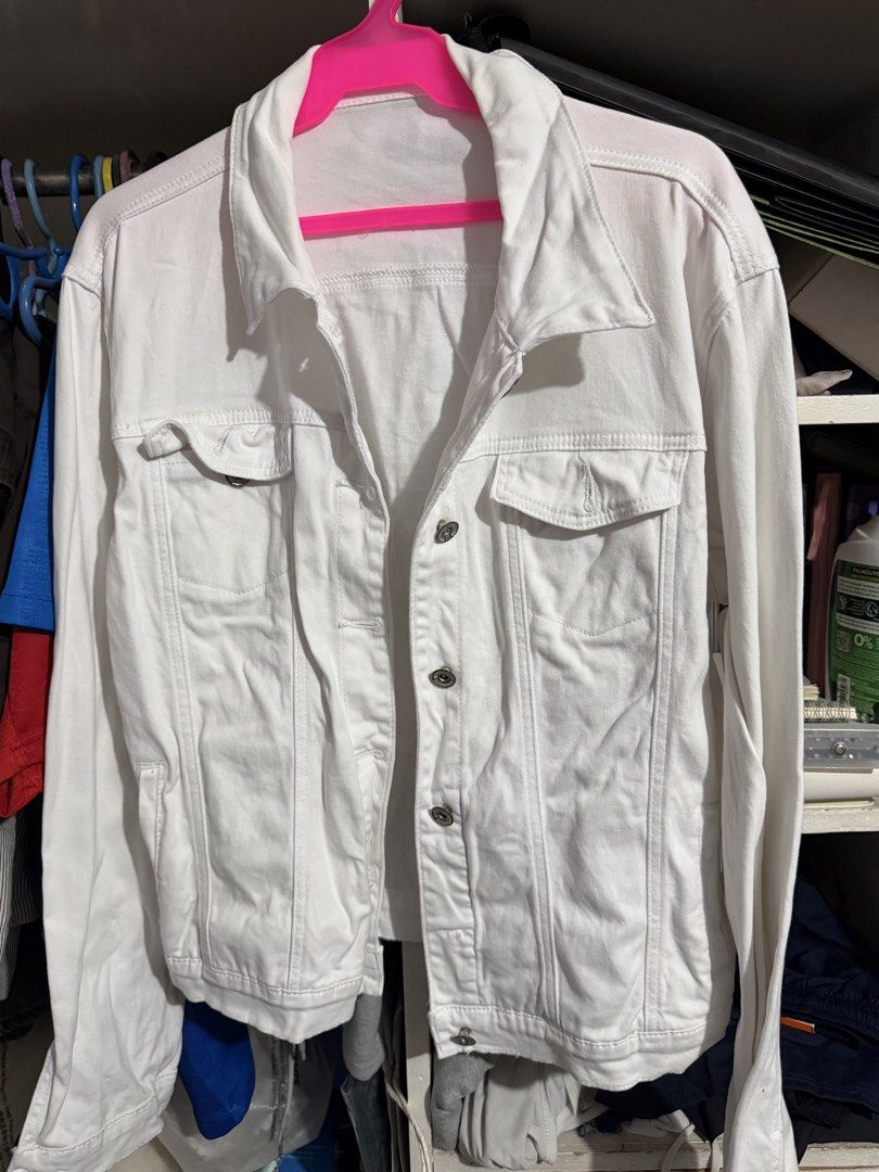 Assorted Women’s jackets (Category: Coats, Jackets and Outerwear) located in Quezon City. Submitted by yoooitschris (Listing ID 1464457506, Image 3). Description: Assorted womens jackets 200 EACH Black, Brown and white Jacket Size M No issue .