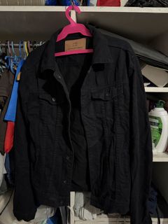 (Category: ) located in . Submitted by yoooitschris (Listing ID 1464457506, Image 1). Description: .