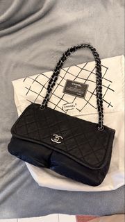 (Category: ) located in . Submitted by luxuresbagsandaccessories (Listing ID 1464492131, Image 1). Description: .