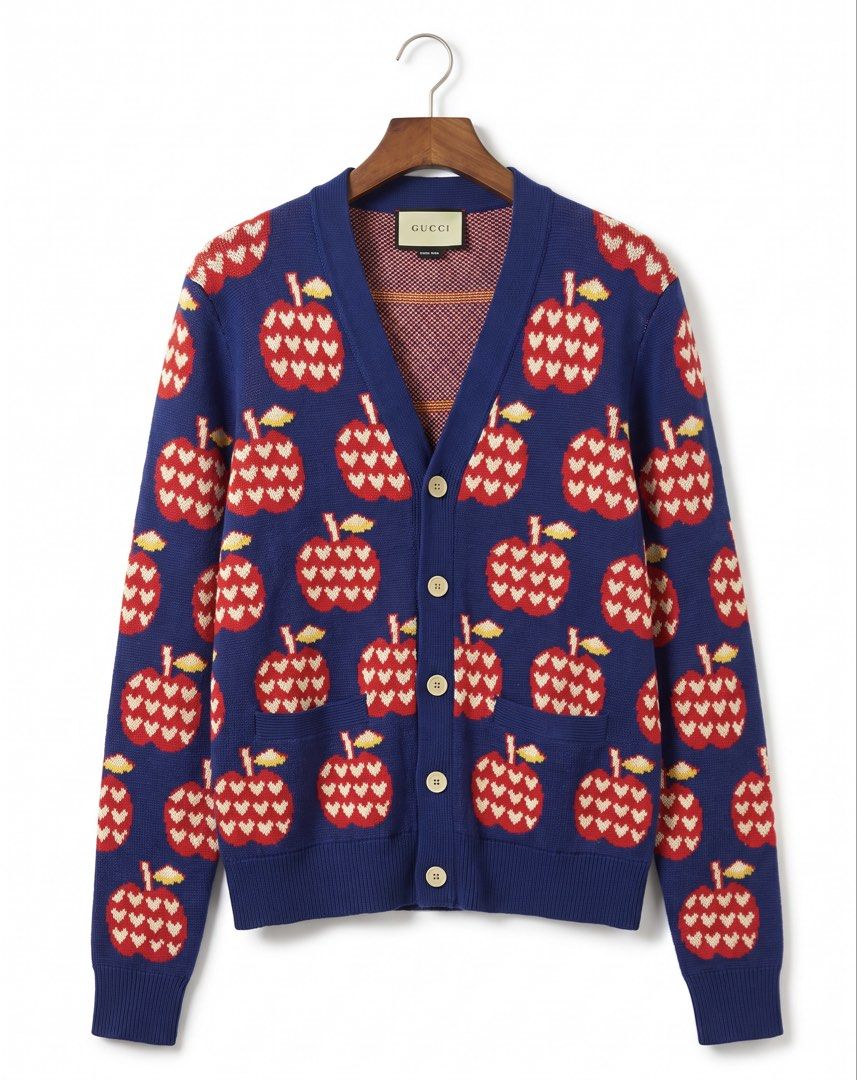 Authentic Gucci Cardigan (Category: Longsleeves) located in Quezon City. Submitted by rych0799 (Listing ID 1464525135, Image 1). Description: No any issue Like brandnew Never worn .