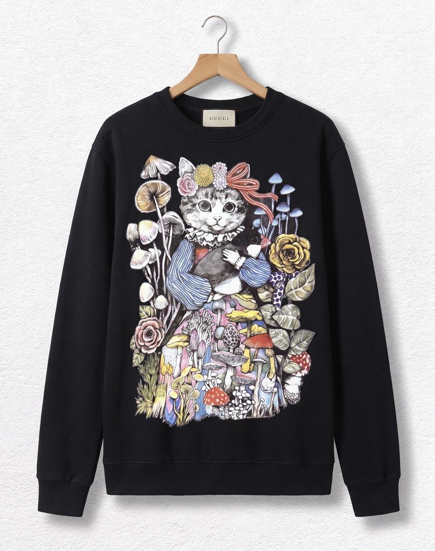 Authentic Gucci Sweater (Category: Longsleeves) located in Quezon City. Submitted by rych0799 (Listing ID 1464525652, Image 1). Description: Authentic gucci sweater Condition: 10/10 No any issue Never used and worn .
