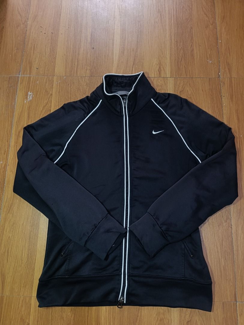 Authentic Y2k/ Vintage Drifit Nike Track Jacket (Category: Coats, Jackets and Outerwear) located in Bulacan. Submitted by koritooo (Listing ID 1464426066, Image 1). Description: Authentic Y2k/ Vintage Drifit Nike Track Jacket Good as new Complete tags/ Wash tags Size M Dimensions: 17.5 Width 12.5 Waist 22 Length Color rate: 10/10.