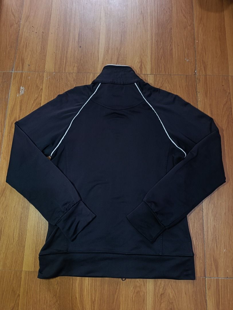 Authentic Y2k/ Vintage Drifit Nike Track Jacket (Category: Coats, Jackets and Outerwear) located in Bulacan. Submitted by koritoo (Listing ID 1464426184, Image 3). Description: Authentic Y2k/ Vintage Drifit Nike Track Jacket Good as new Complete tags/ Wash tags Size M Dimensions: 17.5 Width 12.5 Waist 22 Length Color rate: 10/10.