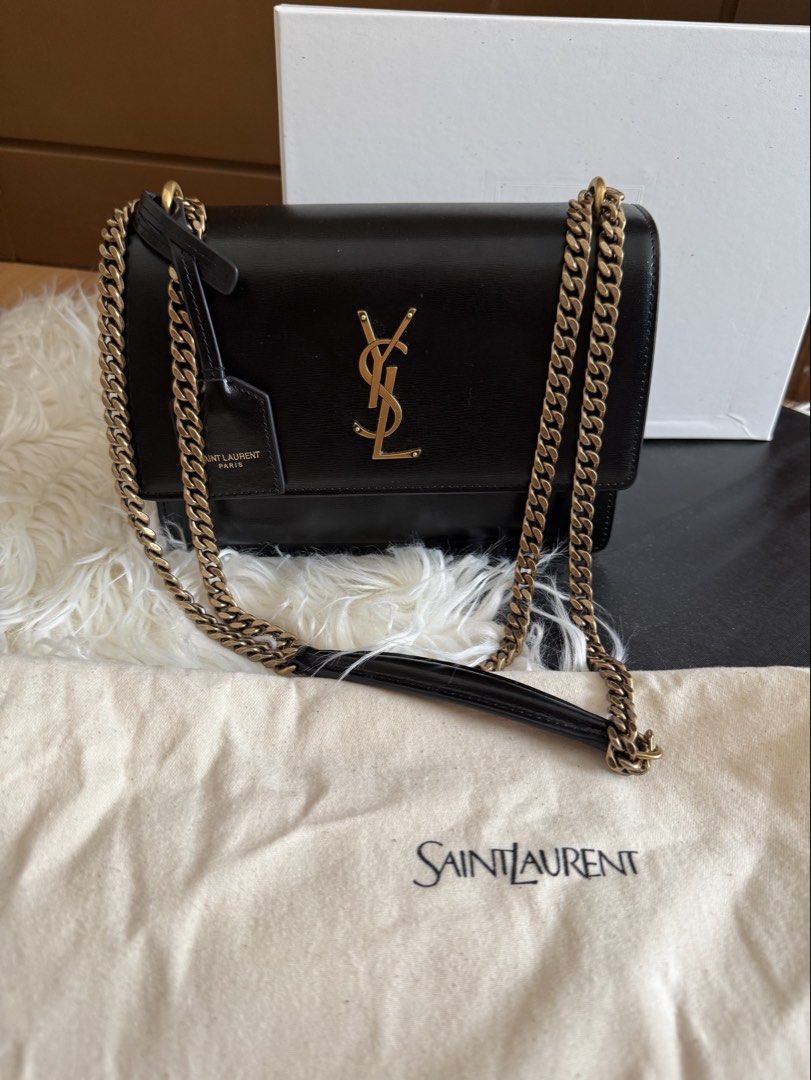 Authentic YSL Sunset Medium (Category: Luxury Bags & Wallets) located in Davao. Submitted by hoardshopdavao (Listing ID 1464362918, Image 3). Description: Guaranteed authentic! Got this Pasabuy from Europe. comes with box, dustbag and paperbag ONLY. No other inclusions that’s why selling low. Good as new condition .