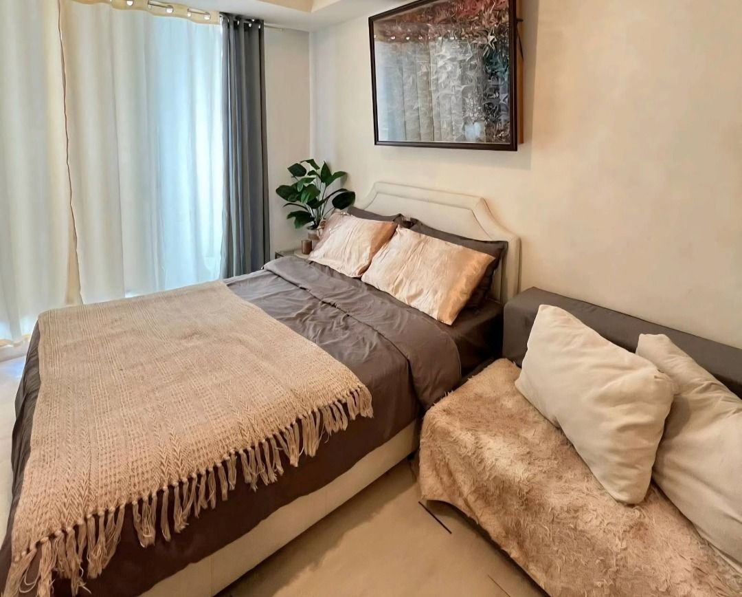 Azure Urban Resort Residences (Category: Room Rentals) located in Caloocan City. Submitted by mkymtl (Listing ID 1464462659, Image 1). Description: Resort Views Every Day or Earn Big Rental Experience the perfect blend of comfort, convenience, and tropical resort living in this beautifully located condominium unit at Azure Urban Resort Residences, Sucat, Parañaque. Situated on the 17th floor, this fully furnished unit offers a stunning unobstruct