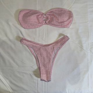 (Category: ) located in . Submitted by itsashleya (Listing ID 1464455777, Image 1). Description: .