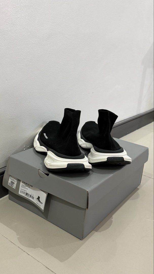 Balenciaga 3XL Sneakers (Category: Sneakers) located in Angeles City. Submitted by siopao.sells (Listing ID 1464366793, Image 3). Description: 🖤 BALENCIAGA 3XL SNEAKERS — EU 41 ✨ BRAND NEW / NEVER USED • Authentic Balenciaga 3XL • Black & White • Size EU 41 • Never worn • With original box 📦 • Purchased directly from the Balenciaga Store at EDSA Shangri-La • Excellent condition / no issues 💰 ₱50,000 — VERY NEGOTIABLE 📍 Angeles City, Pampanga 